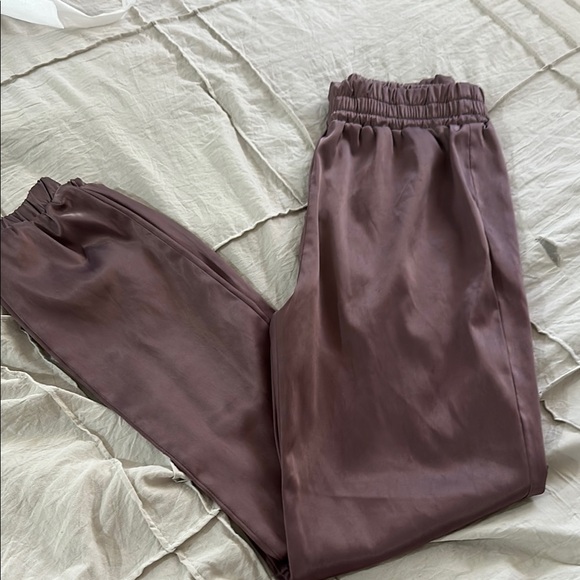 Tic toc purple Pants - Picture 1 of 4